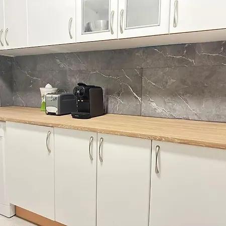 Ybh Urzaiz 33-35, 1 Lägenhet